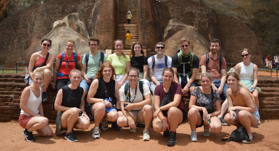 Groepsfoto Sigiriya Lion Rock Sri Lanka